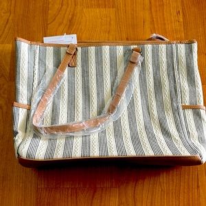 NWT Thirty-One Cindy Tote “In Stitches Weave” print